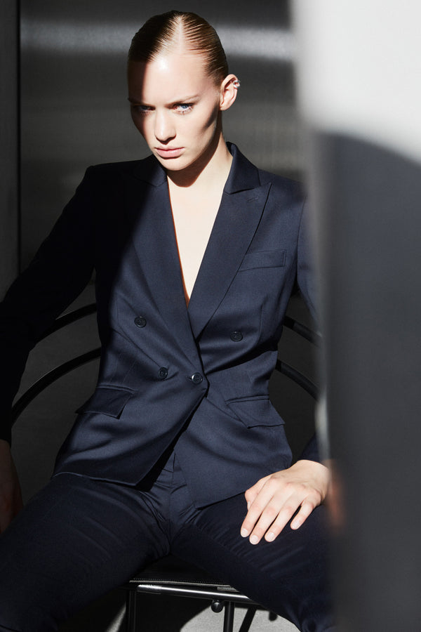 Suit for women and men: Why we like the new models